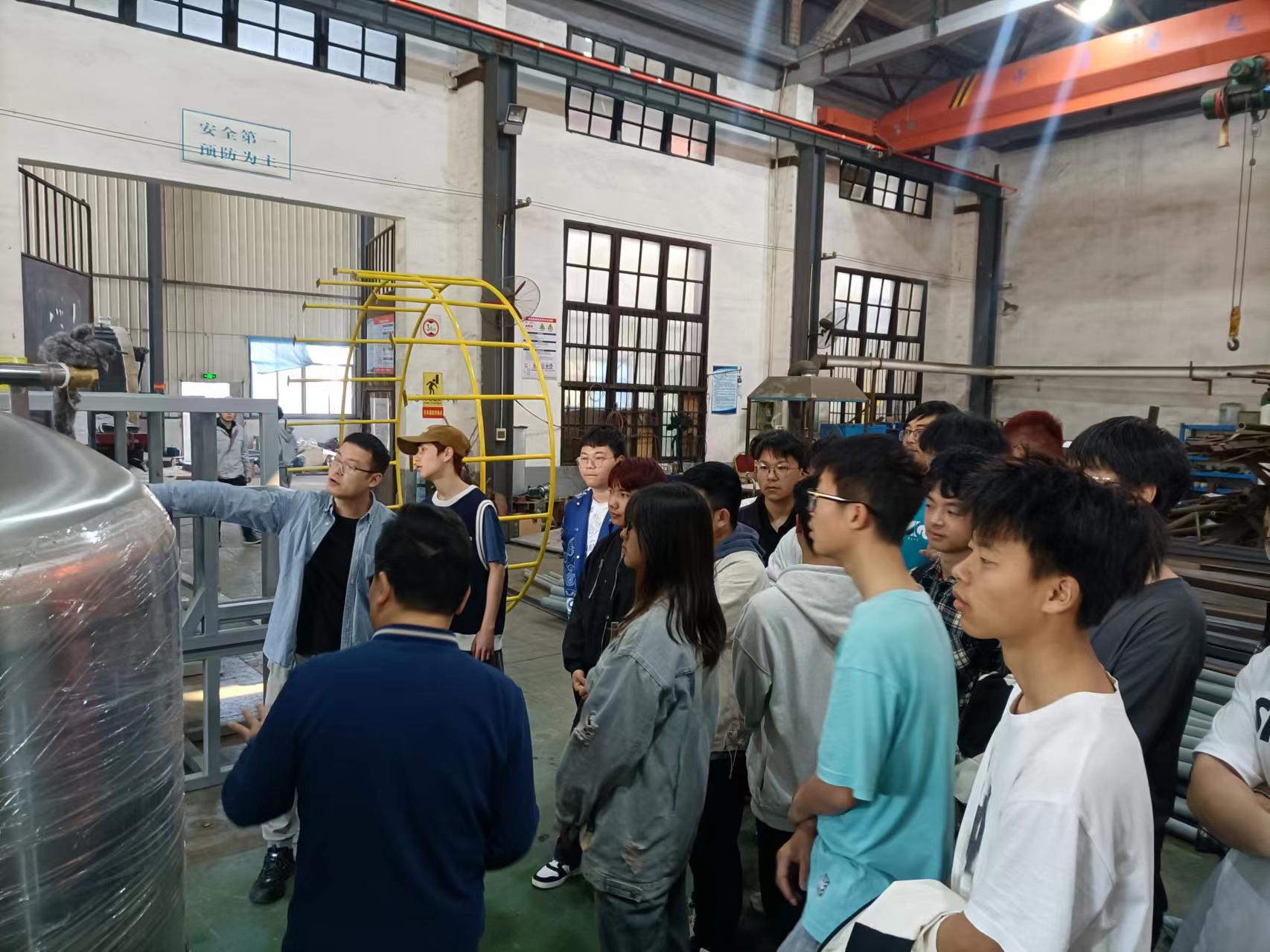 湖南工程学院近200名学生来买球入口官网（中国）登录入口认知实习